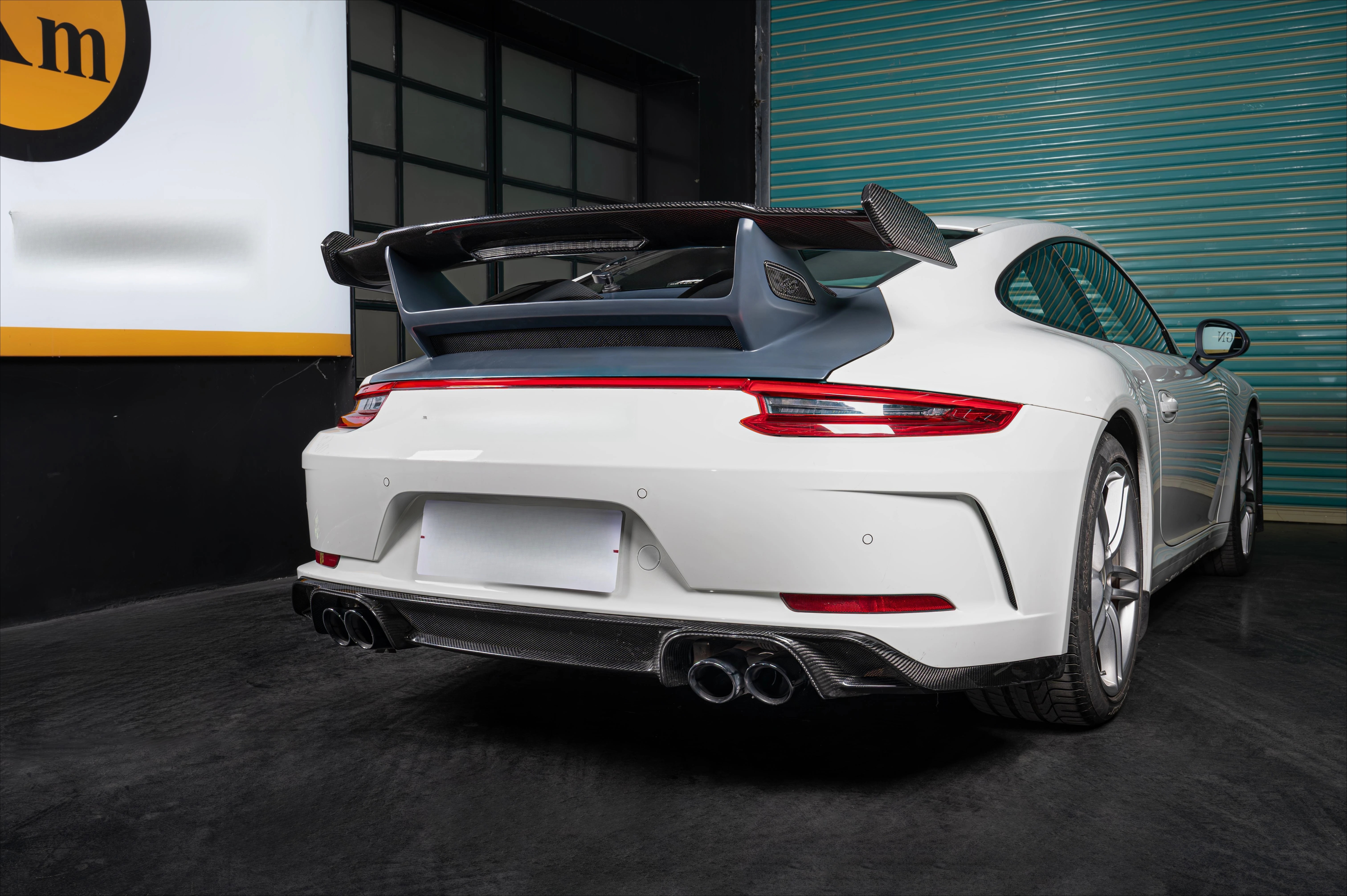 For  911 2012-2016 991.1 Models Modified From Early to Later Versions 2019 GT3 Body Kit with Continuous Light Strip